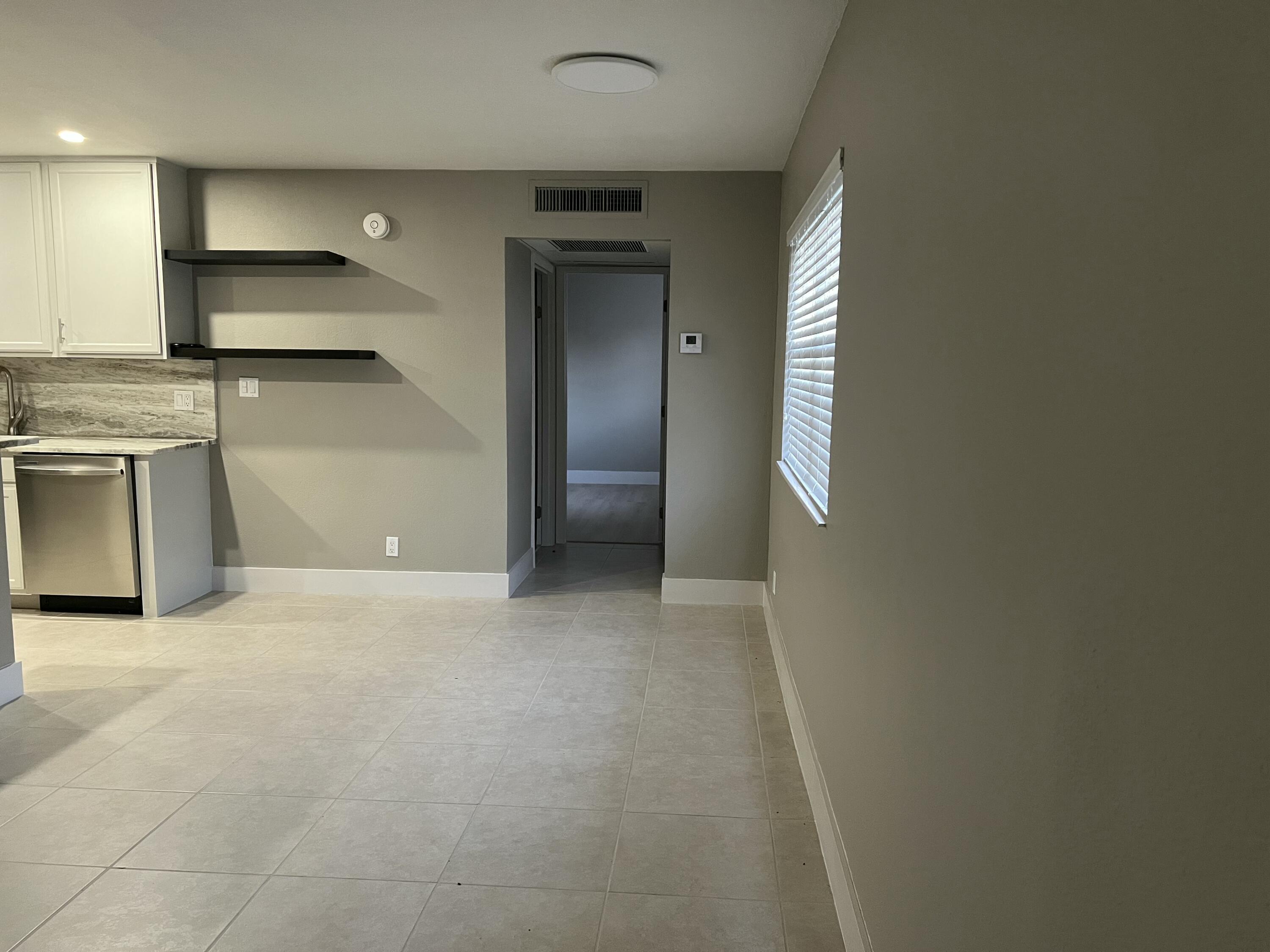 267 Flanders F Delray Beach, FL 33484 - Photo 2 of 20 IMG_2100