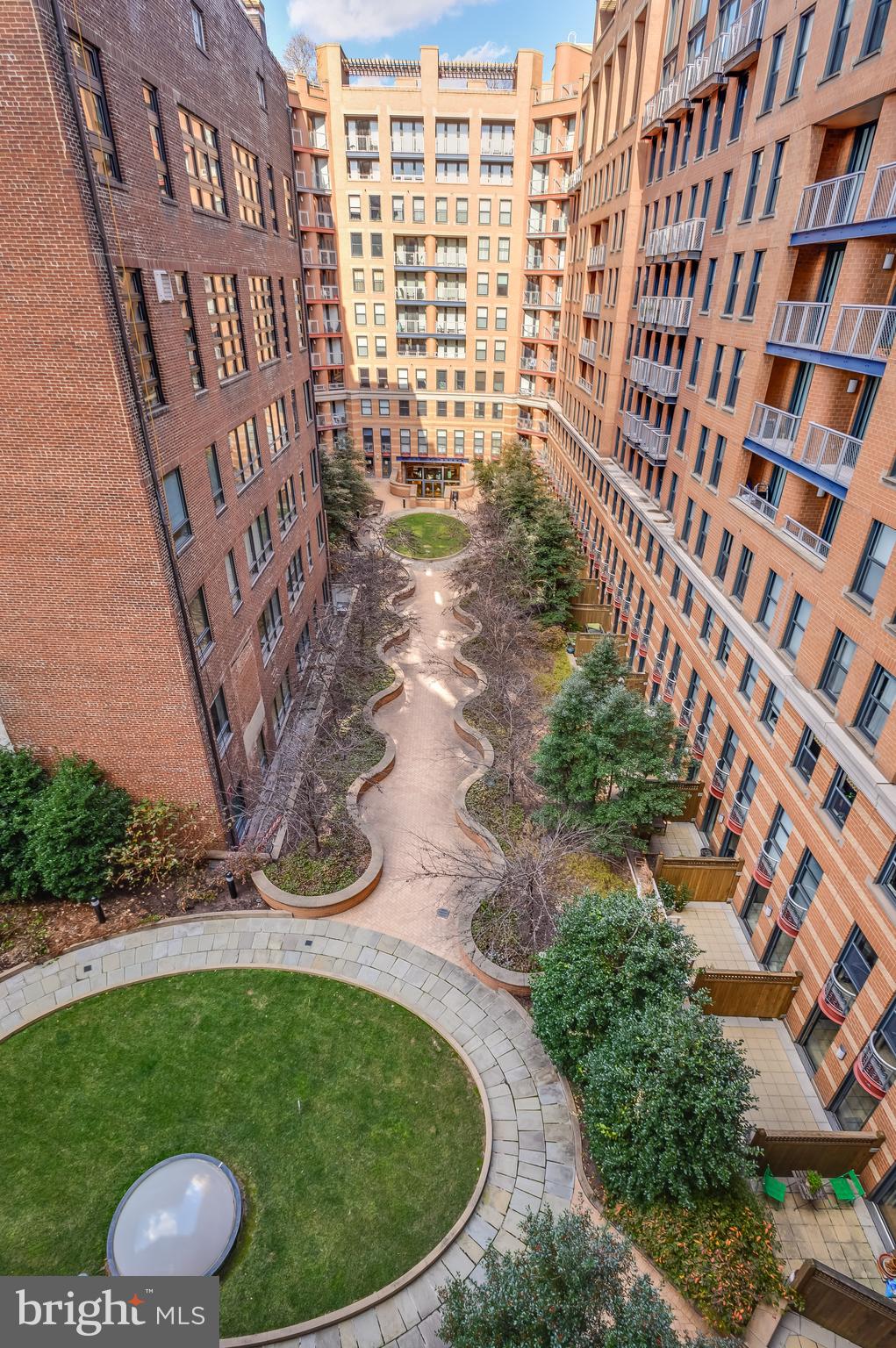 631 D Street Northwest, Unit 837 Washington, DC 20004 - Photo 17 of 29
