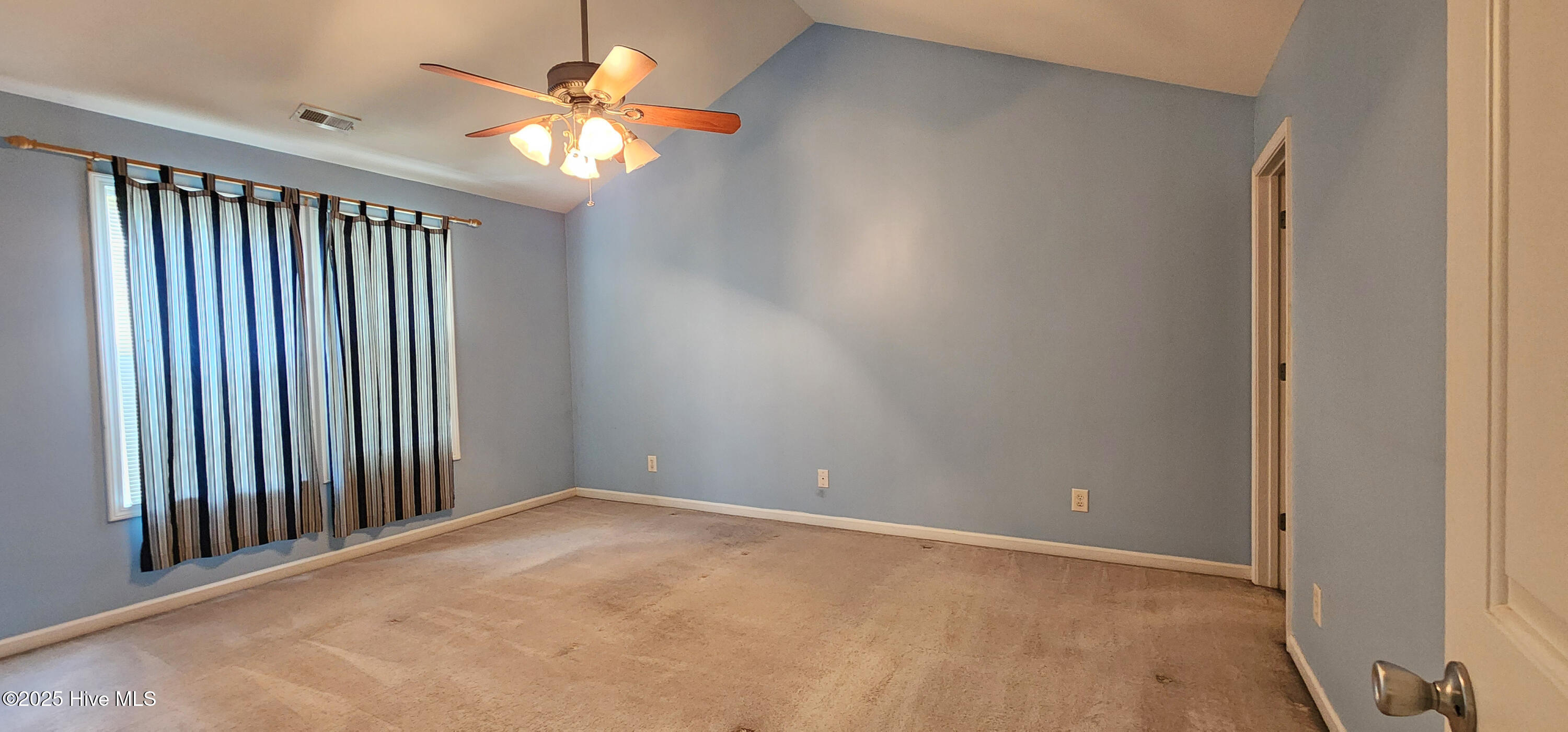 523 Huffmantown Road Richlands, NC 28574 - Photo 10 of 18 20250906_131314