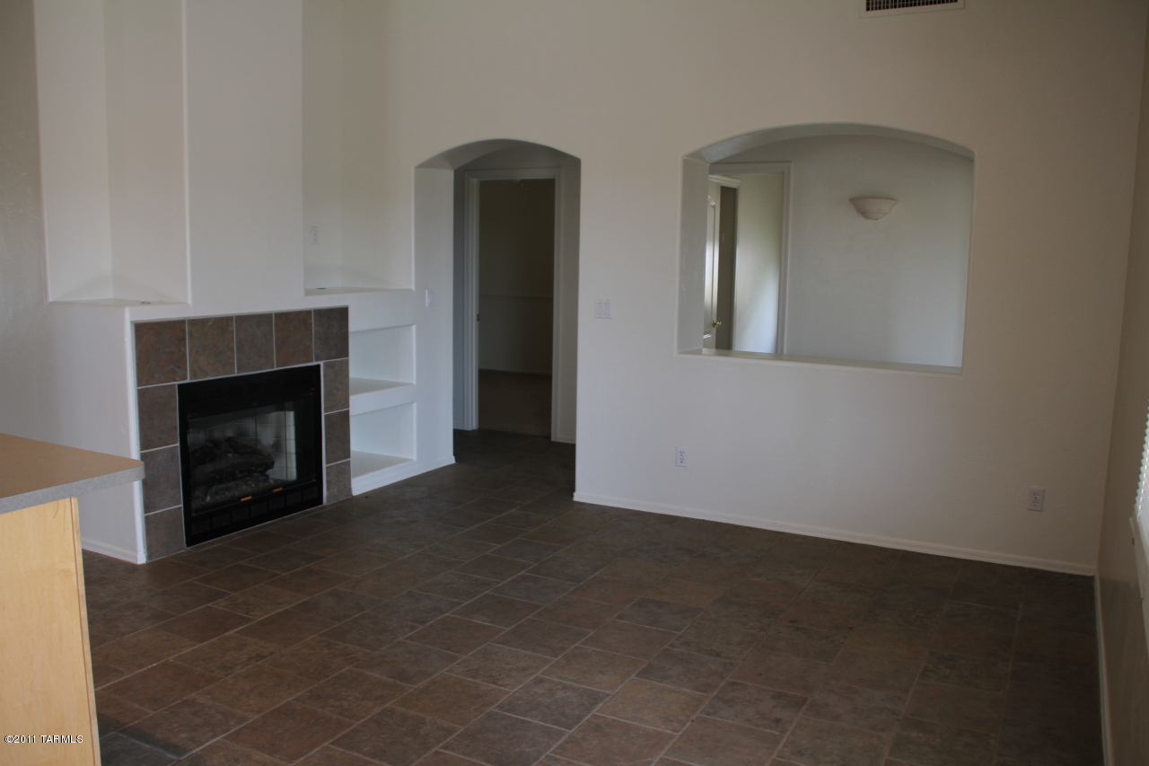 10970 East Trailhead Road Tucson, AZ 85748 - Photo 3 of 4