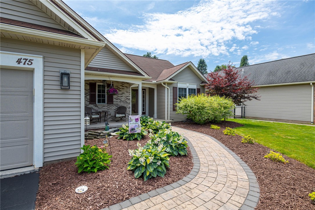 475 Mill Road Greece, NY 14626 - Photo 5 of 33