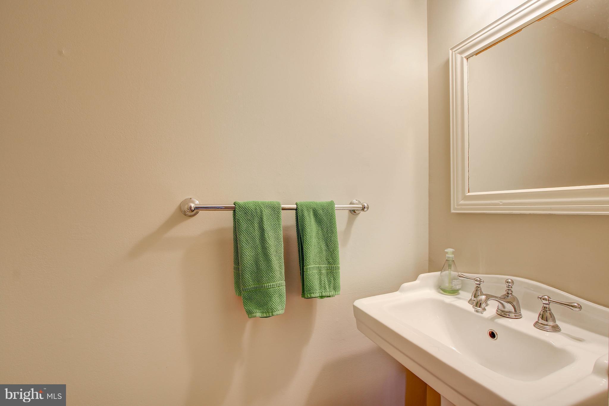 1901 Lyttonsville Road Silver Spring, MD 20910 - Photo 15 of 30 Bath (Master)