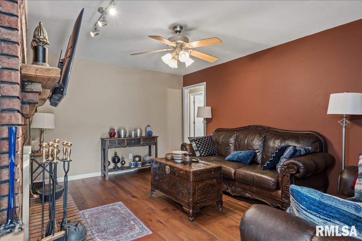 3215 Angelo Street Springfield, IL 62707 - Photo 9 of 29