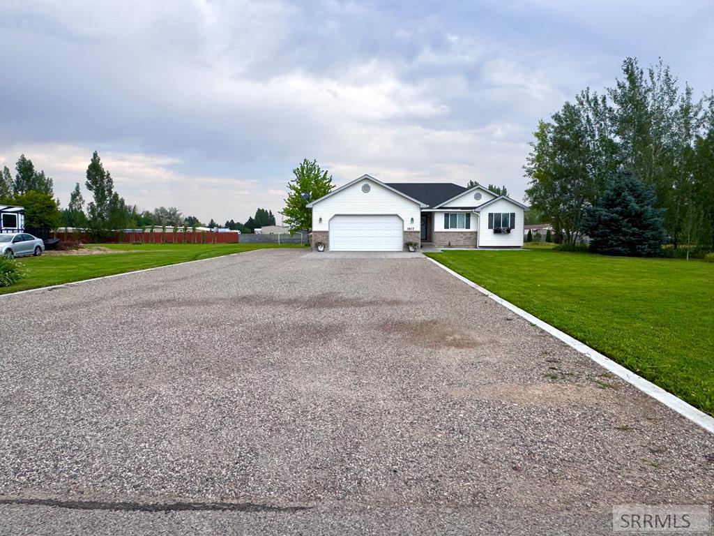 3937 East 172 North Rigby, ID 83442 - Photo 25 of 30 Family Room