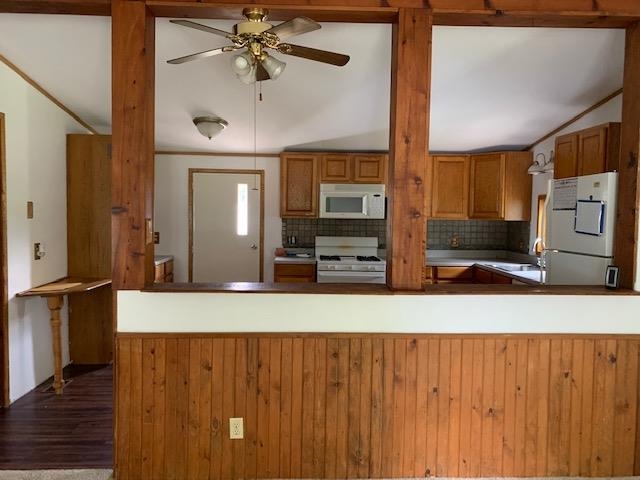 300 North Stevens Road Lake City, MI 49651 - Photo 11 of 35 1901018-12.JPG