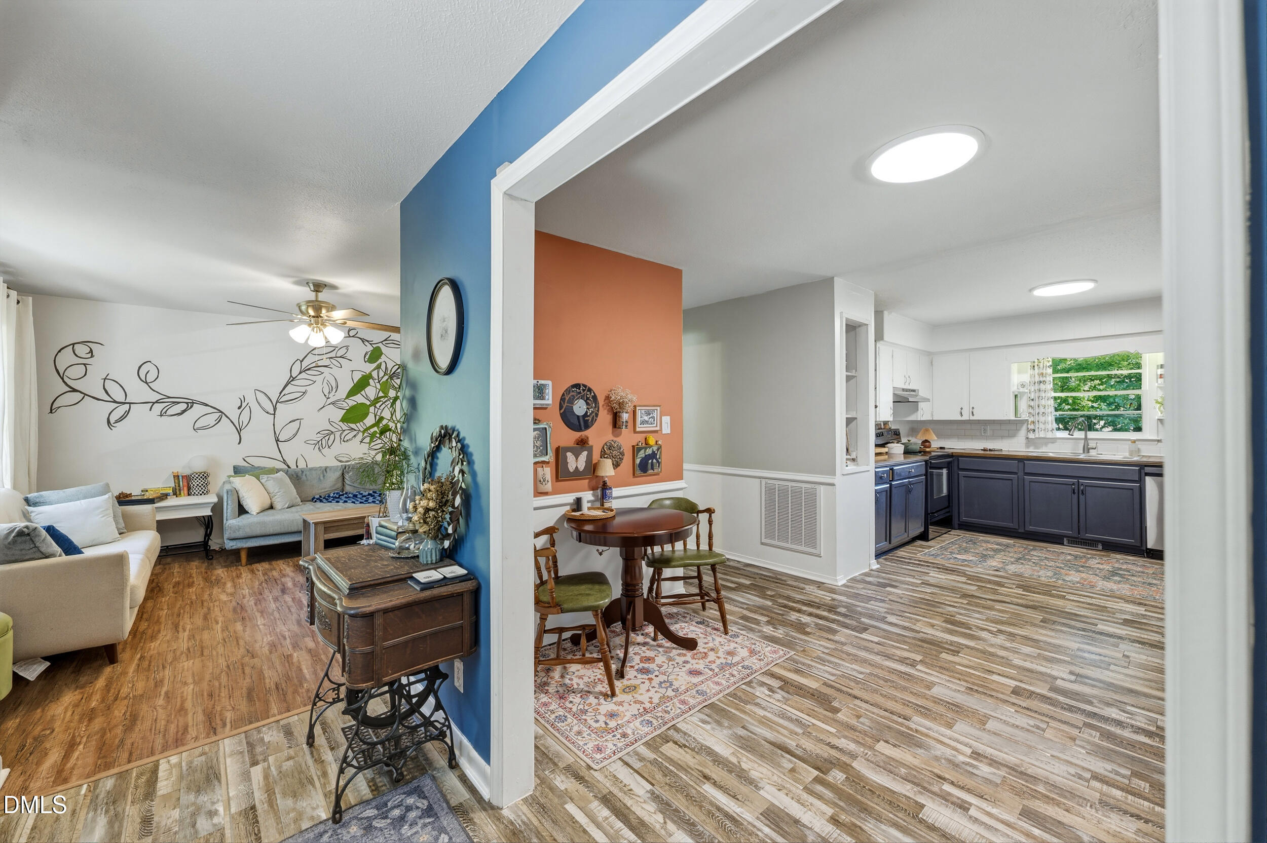 356 Holland Road Smithfield, NC 27577 - Photo 6 of 27 6 -356 holland dr, interior
