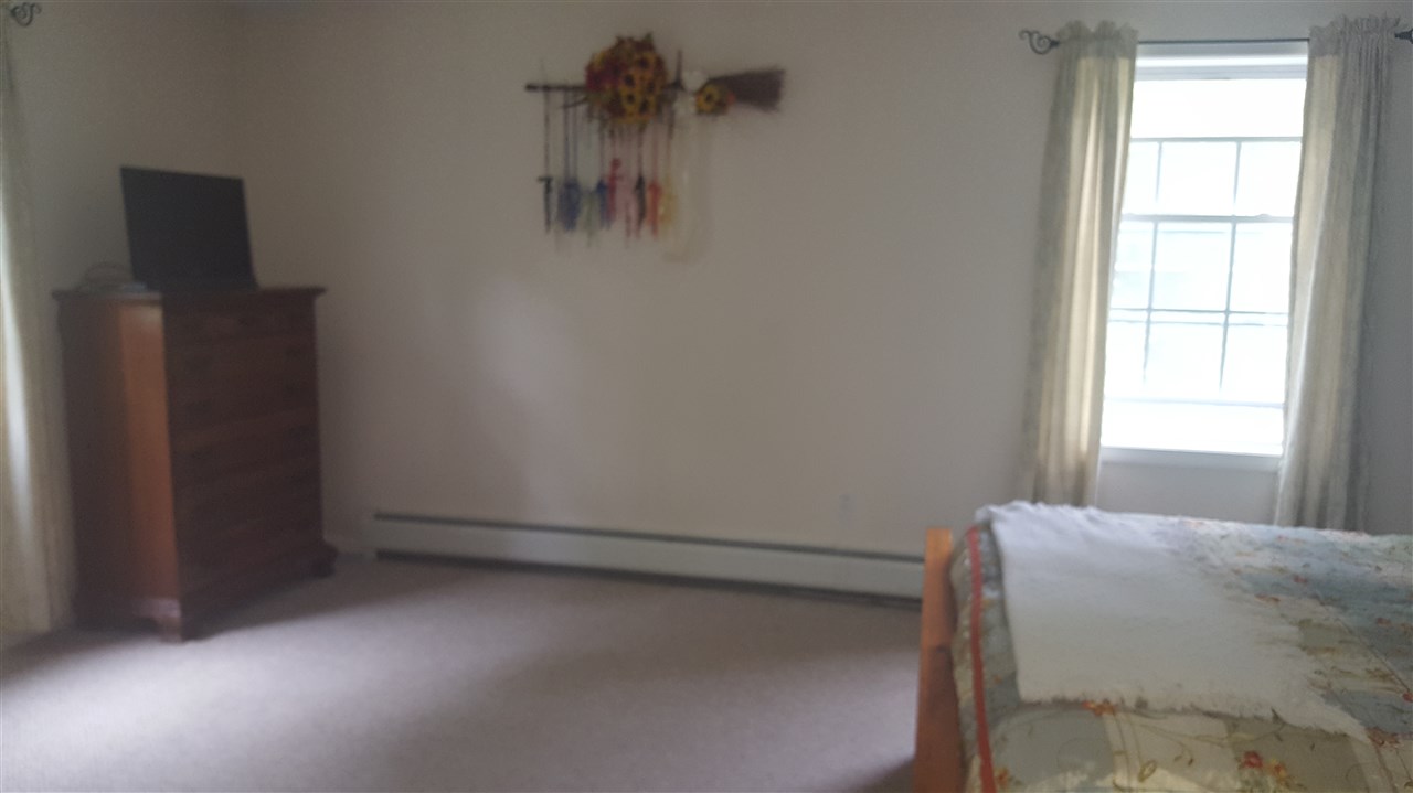 4 Maria Jane Road New Hampton, NH 03256 - Photo 7 of 14