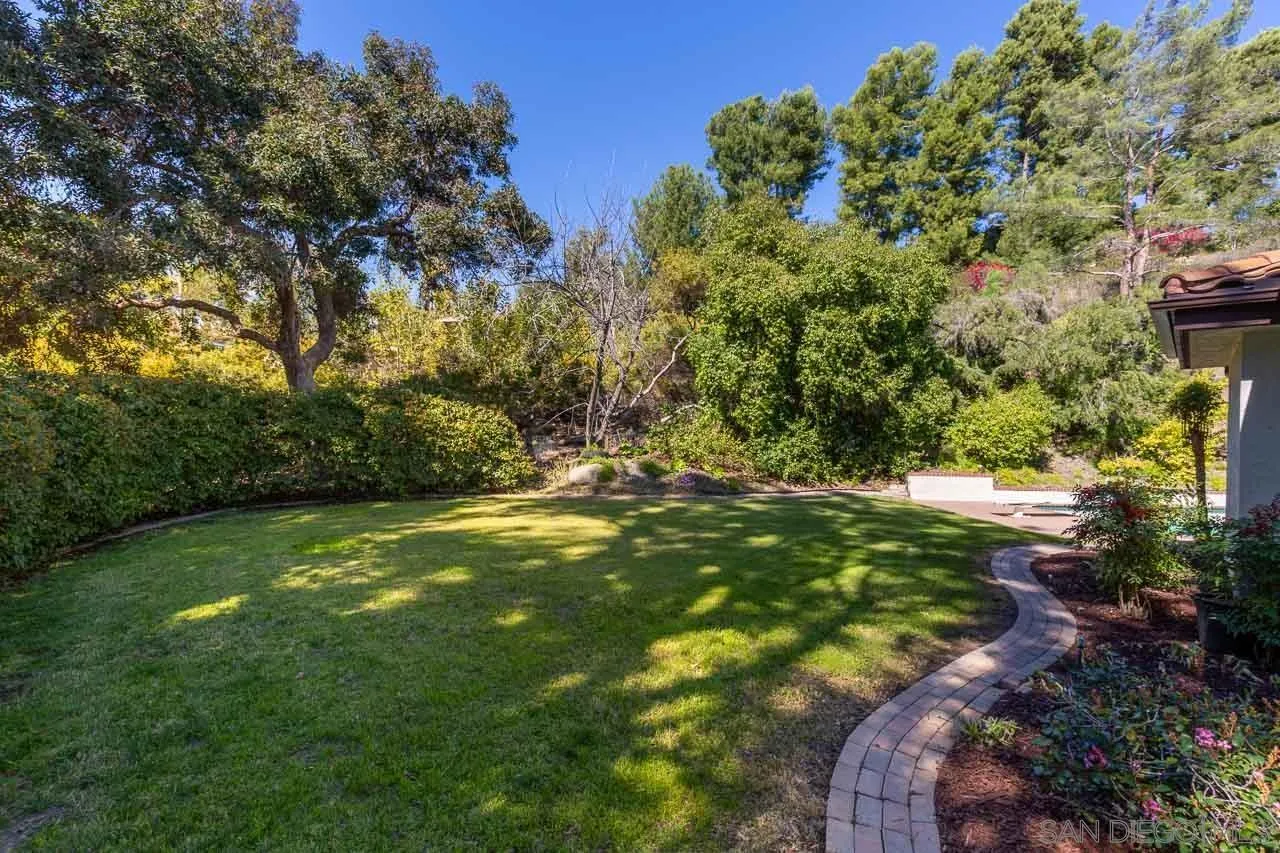 13012 Solera Way Poway, CA 92064 - Photo 31 of 45
