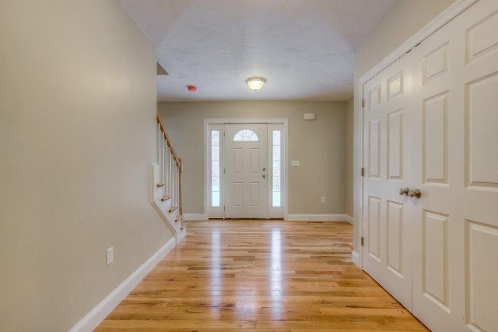 137 Londonderry Road Windham, NH 03087 - Photo 11 of 29
