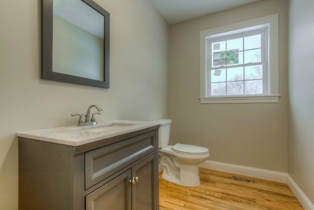 137 Londonderry Road Windham, NH 03087 - Photo 12 of 29