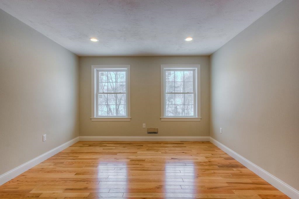 137 Londonderry Road Windham, NH 03087 - Photo 17 of 29