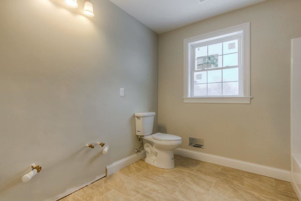 137 Londonderry Road Windham, NH 03087 - Photo 20 of 29