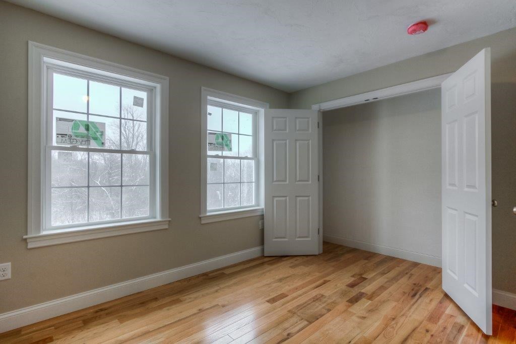 137 Londonderry Road Windham, NH 03087 - Photo 23 of 29