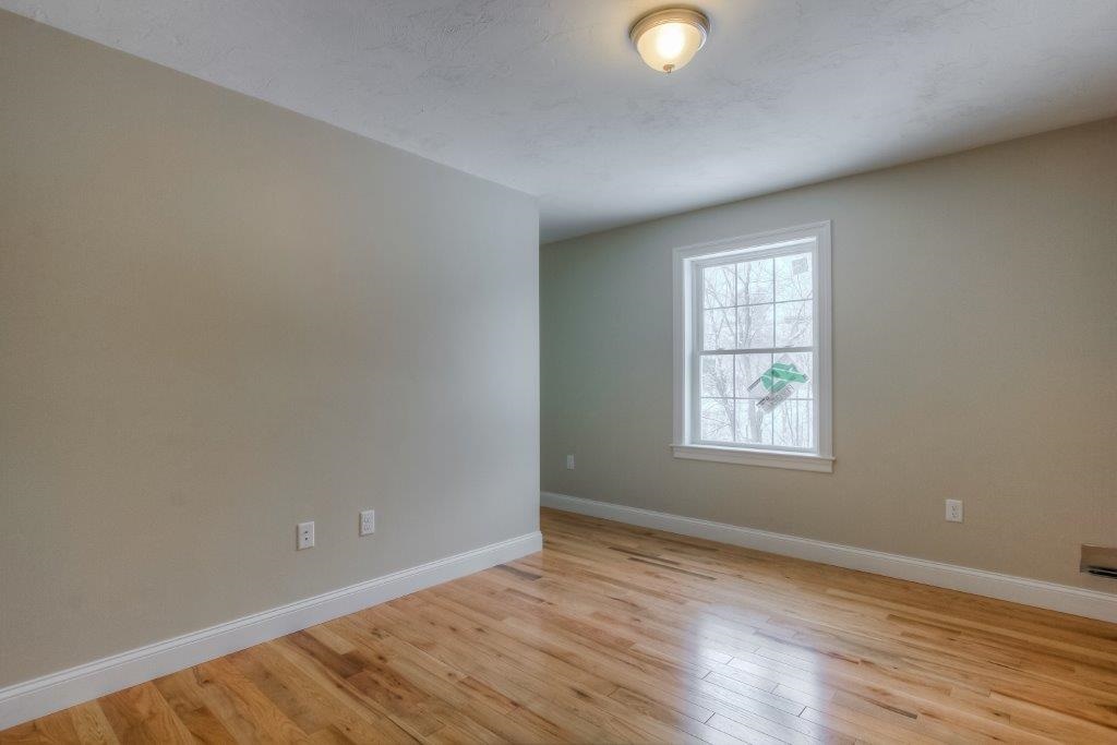 137 Londonderry Road Windham, NH 03087 - Photo 25 of 29
