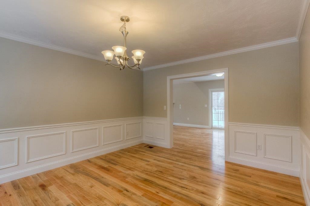 137 Londonderry Road Windham, NH 03087 - Photo 9 of 29