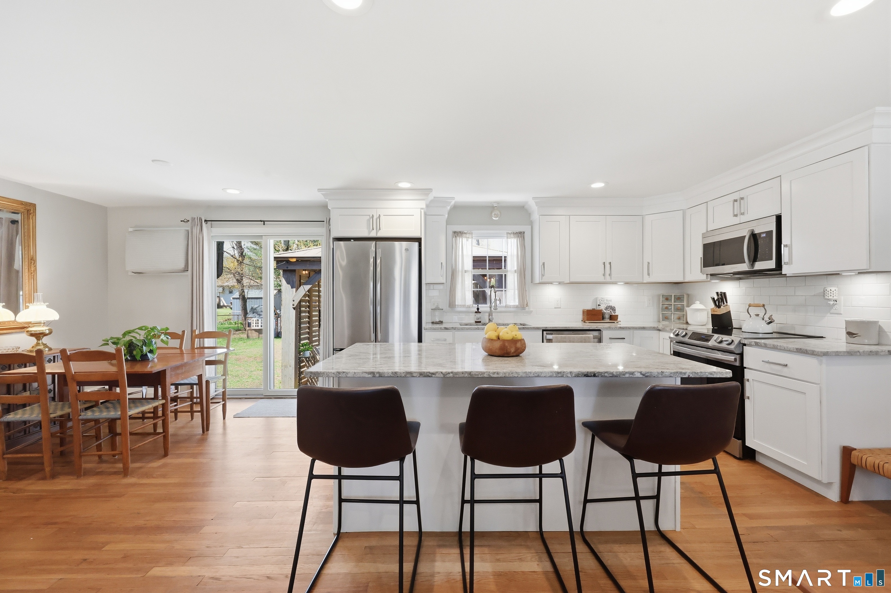10 Tabor Road Enfield, CT 06082 - Photo 7 of 37
