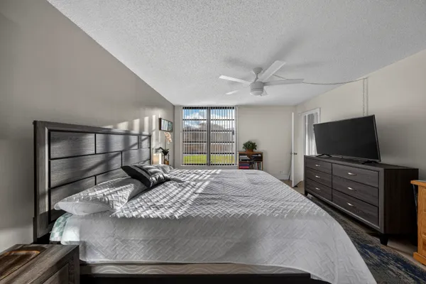 $165,000 | 5611 Coral Lake Drive, Unit 111, Pompano Beach, FL 33063