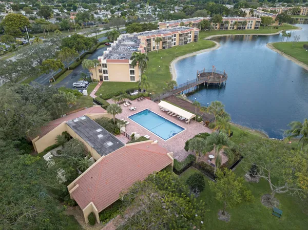 $165,000 | 5611 Coral Lake Drive, Unit 111, Pompano Beach, FL 33063