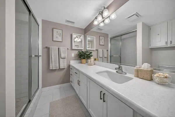 $165,000 | 5611 Coral Lake Drive, Unit 111, Pompano Beach, FL 33063