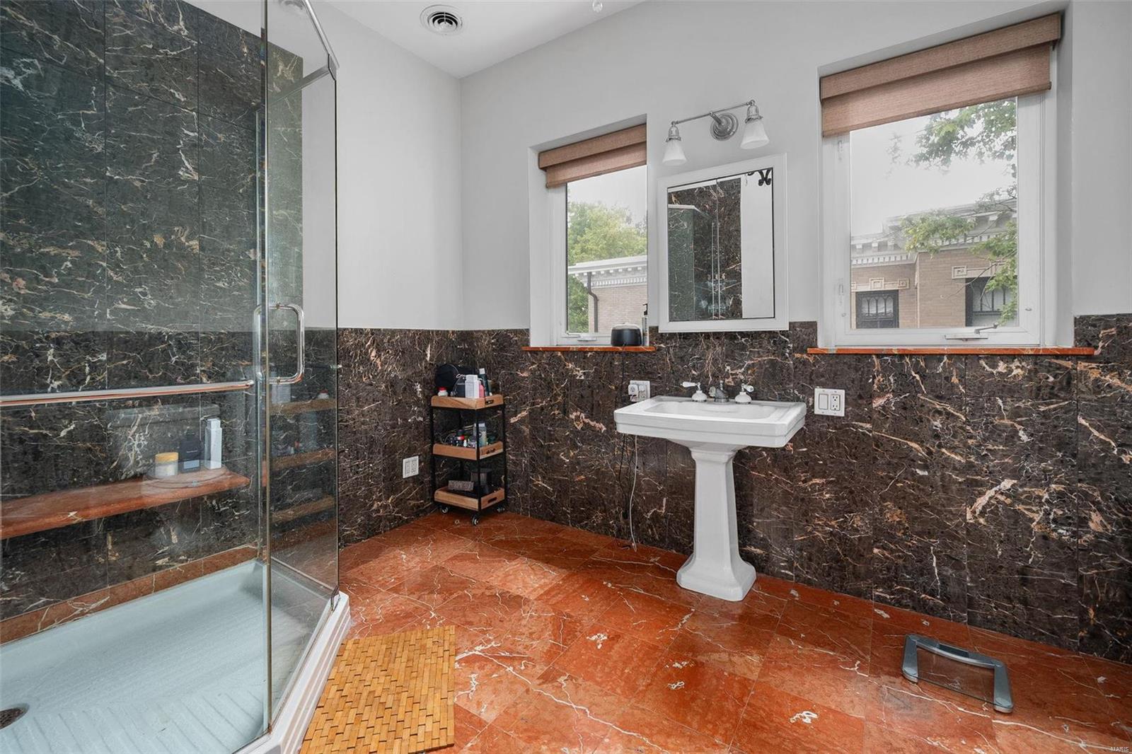 4925 Pershing Place St. Louis, MO 63108 - Photo 40 of 55