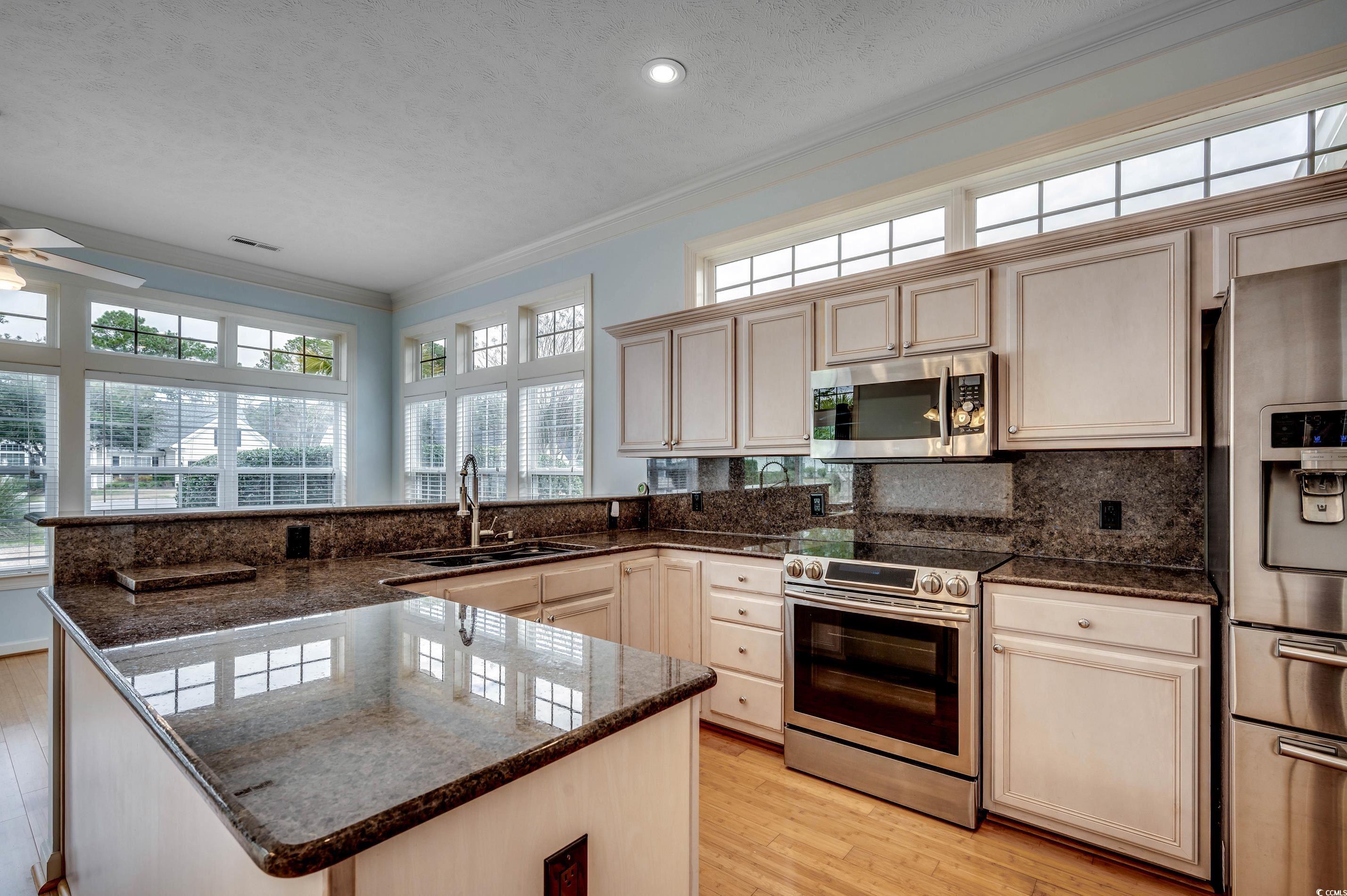 601 Bristol Place Murrells Inlet, SC 29576 - Photo 13 of 38 Gallery Image 13