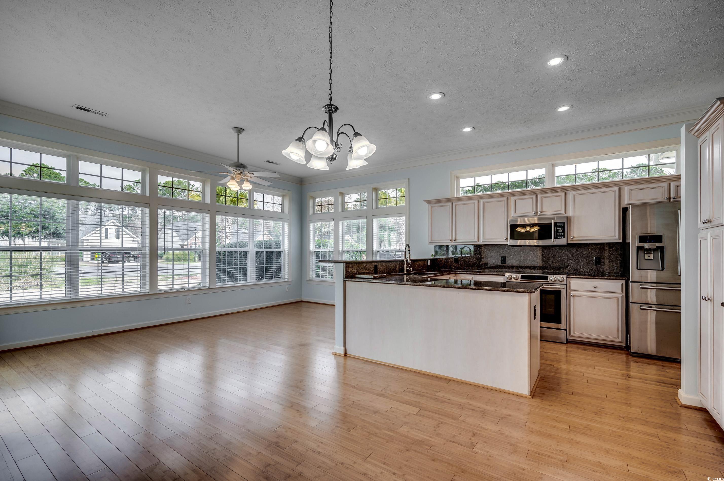 601 Bristol Place Murrells Inlet, SC 29576 - Photo 10 of 38 Gallery Image 10