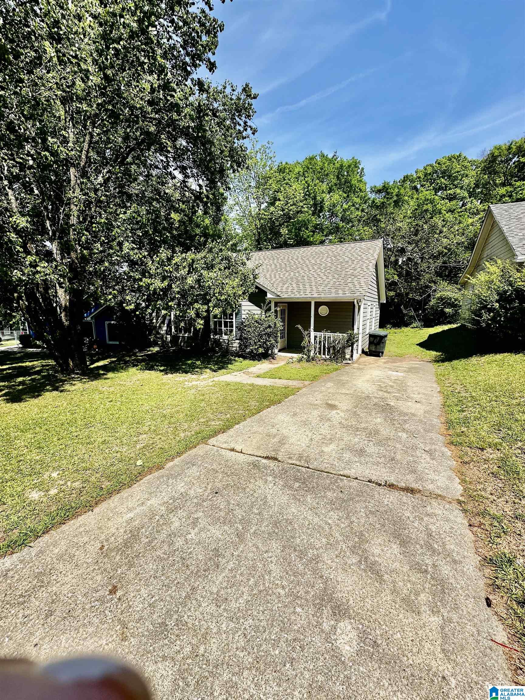 761 Crowne Road Birmingham, AL 35224 - Photo 2 of 28