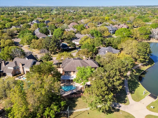 $899,999 | 22711 Bay Hollow Drive, Katy, TX 77450