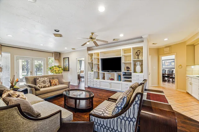 $899,999 | 22711 Bay Hollow Drive, Katy, TX 77450