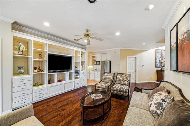 $899,999 | 22711 Bay Hollow Drive, Katy, TX 77450