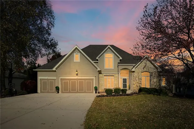 $825,000 | 15457 Iron Horse Circle, Leawood, KS 66224