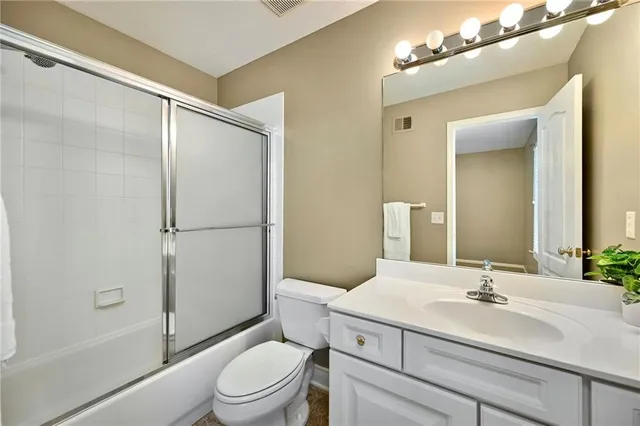 $849,900 | 15457 Iron Horse Circle, Leawood, KS 66224