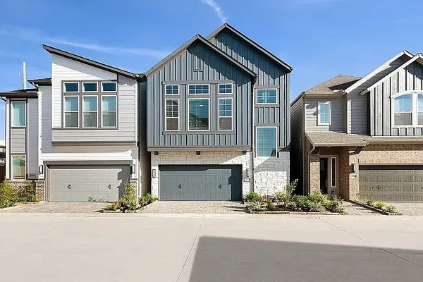 $3,400 | 16046 Mason Run Drive, Houston, TX 77079