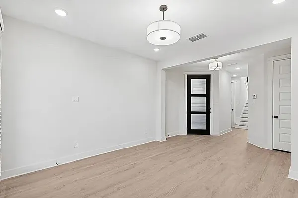 $3,400 | 16046 Mason Run Drive, Houston, TX 77079