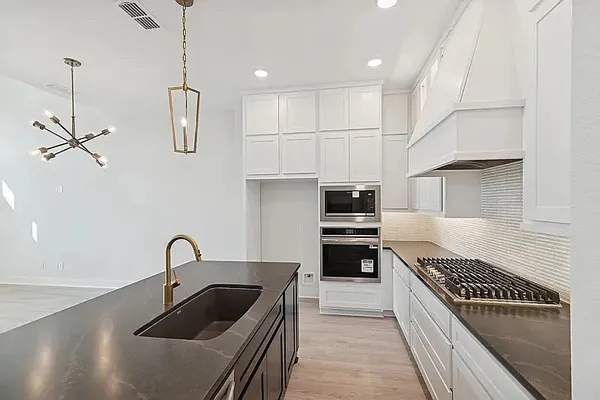 $3,400 | 16046 Mason Run Drive, Houston, TX 77079