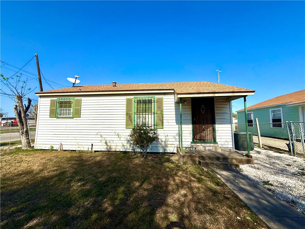 1602 14th Street Corpus Christi, TX 78404 - Photo 1 of 15