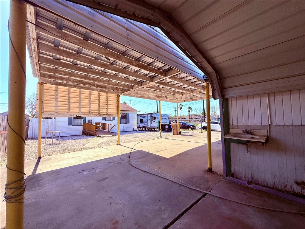 1602 14th Street Corpus Christi, TX 78404 - Photo 11 of 15
