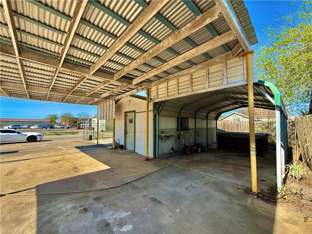 1602 14th Street Corpus Christi, TX 78404 - Photo 12 of 15