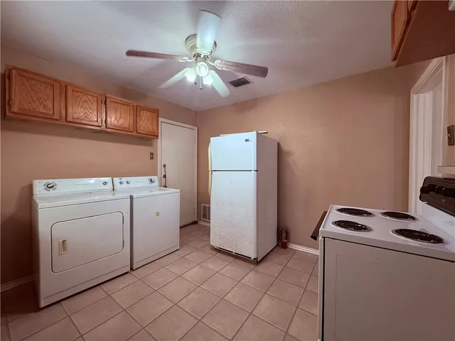 $1,350 | 1602 14th Street, Corpus Christi, TX 78404