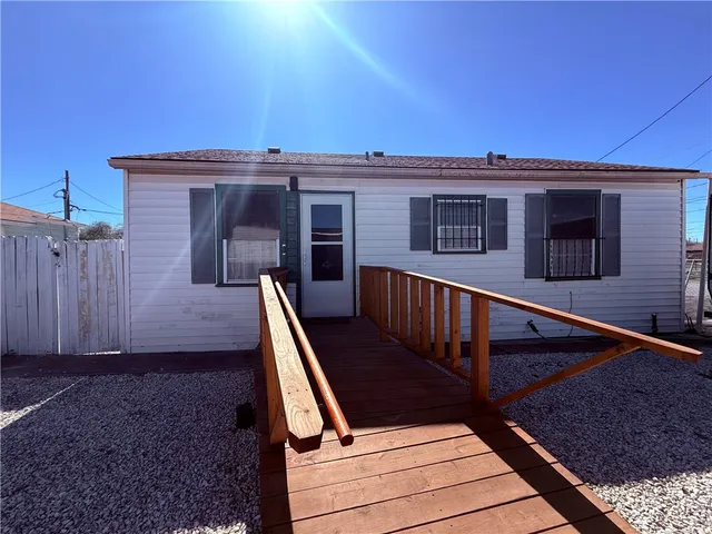 $1,350 | 1602 14th Street, Corpus Christi, TX 78404