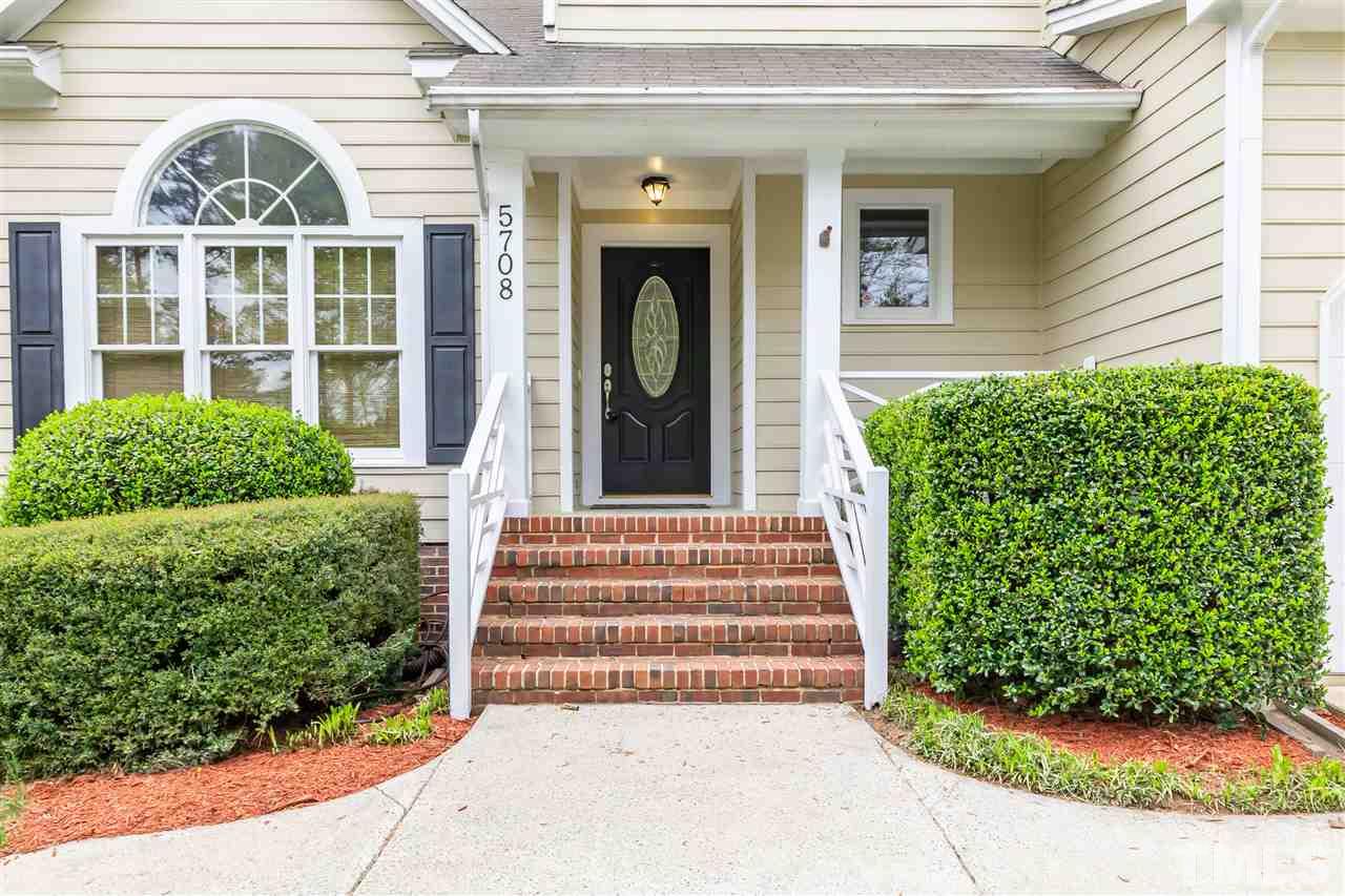 5708 Harrington Grove Drive Raleigh, NC 27613 - Photo 3 of 30