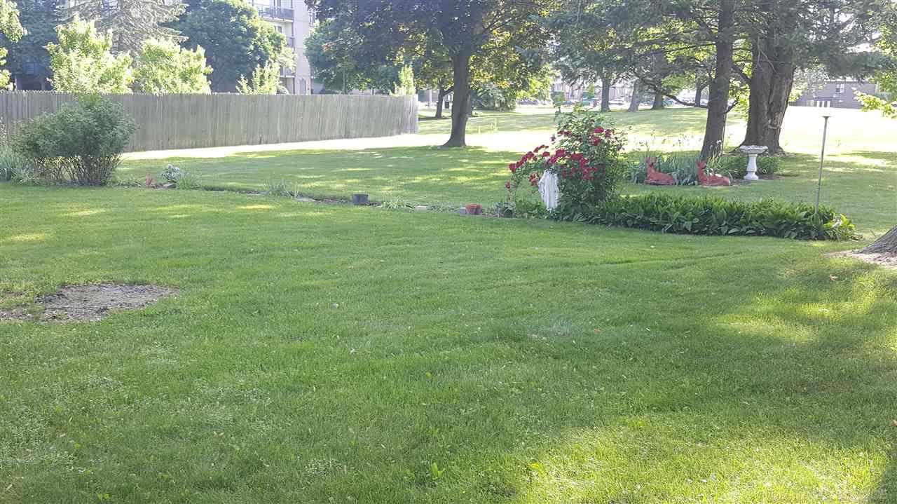 42150 Hayes Road Clinton Township, MI 48038 - Photo 18 of 21 31351550-17.JPG