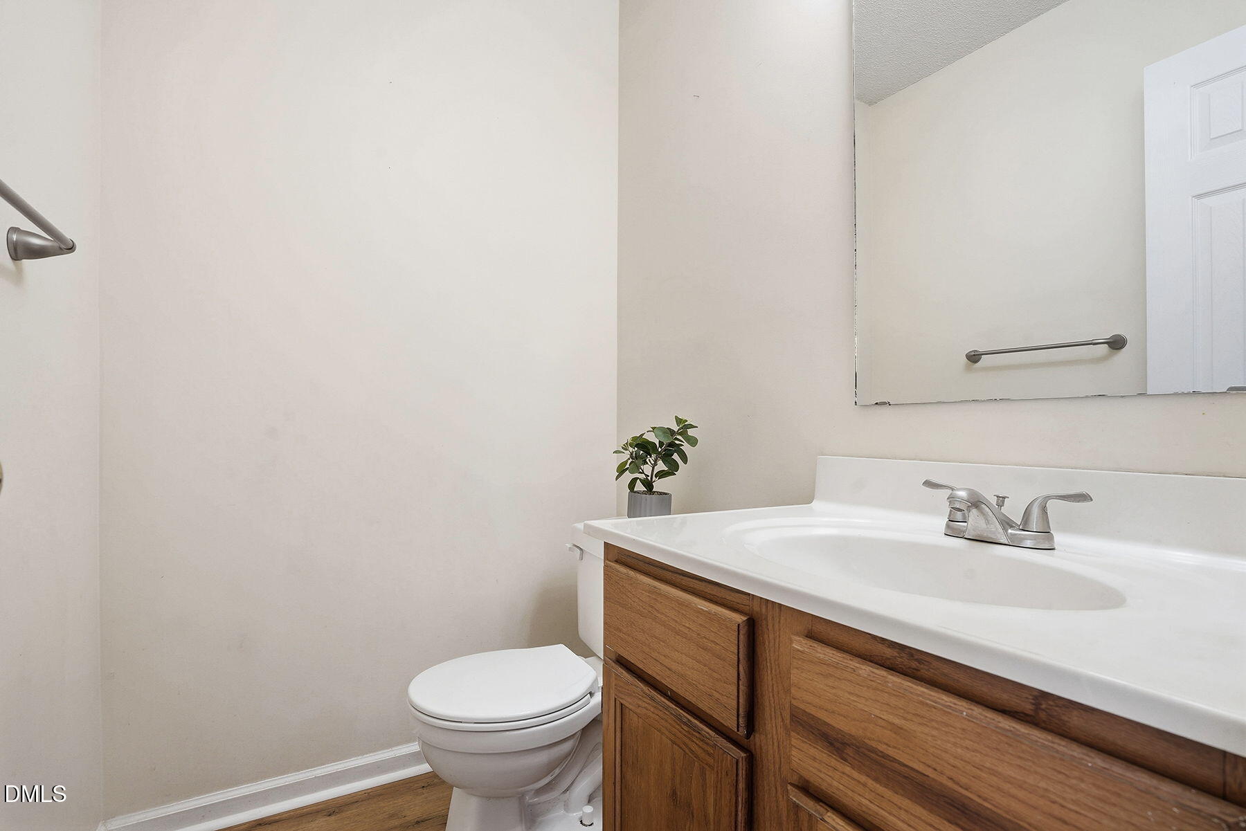 5503 Fieldcross Court Raleigh, NC 27610 - Photo 20 of 27 17-web-or-mls-5503 Fieldcross Ct-104