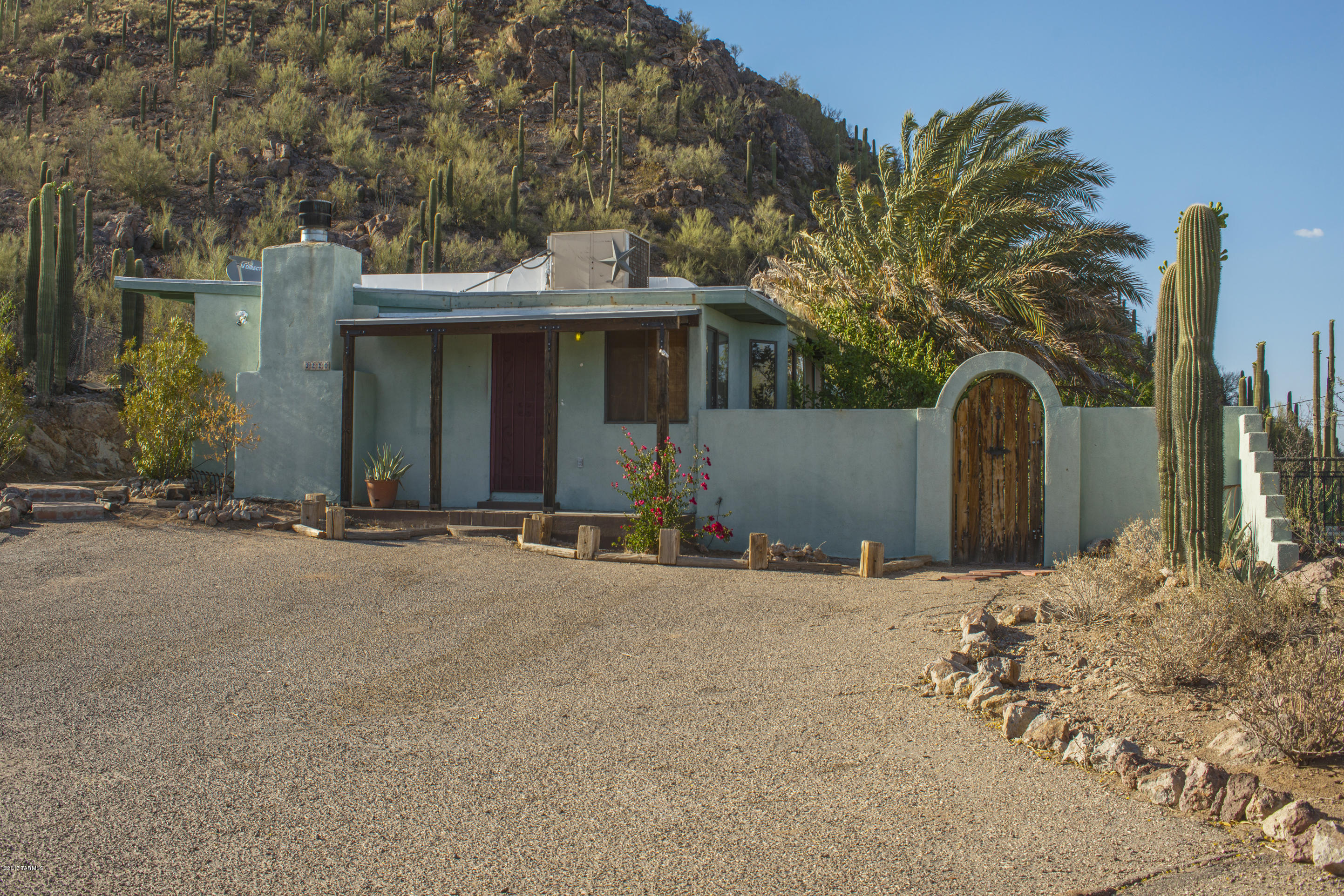 3220 West Milton Road Tucson, AZ 85746 - Photo 2 of 48 Gallery Image 2