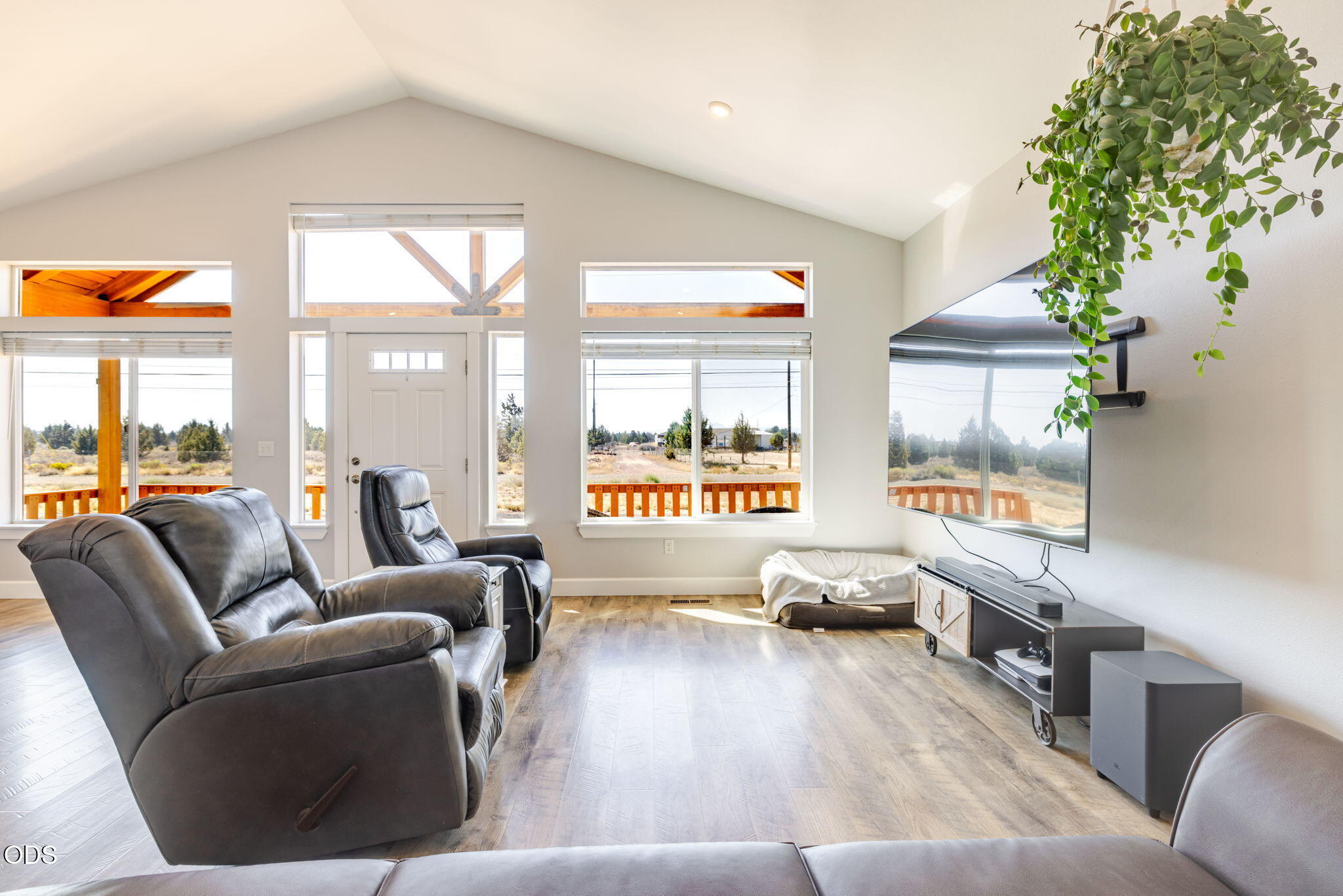 15317 Southwest Steelhead Road Terrebonne, OR 97760 - Photo 26 of 62 Gallery Image 26