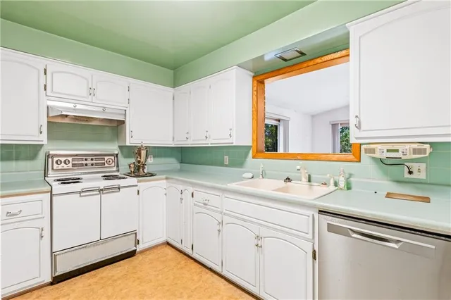 $240,000 | 207 Orchard Terrace Drive, New Wilmington, PA 16142