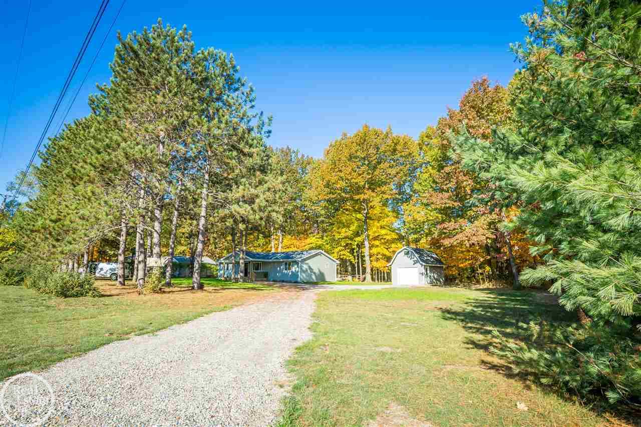 7179 Townsend Road Applegate, MI 48401 - Photo 6 of 77