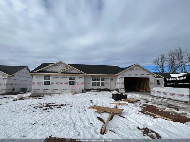 $349,900 | 1739 Sovereign Way, Neenah, WI 54956