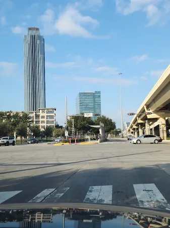 $4,500 | 5005 Hidalgo Street, Unit 601, Houston, TX 77056