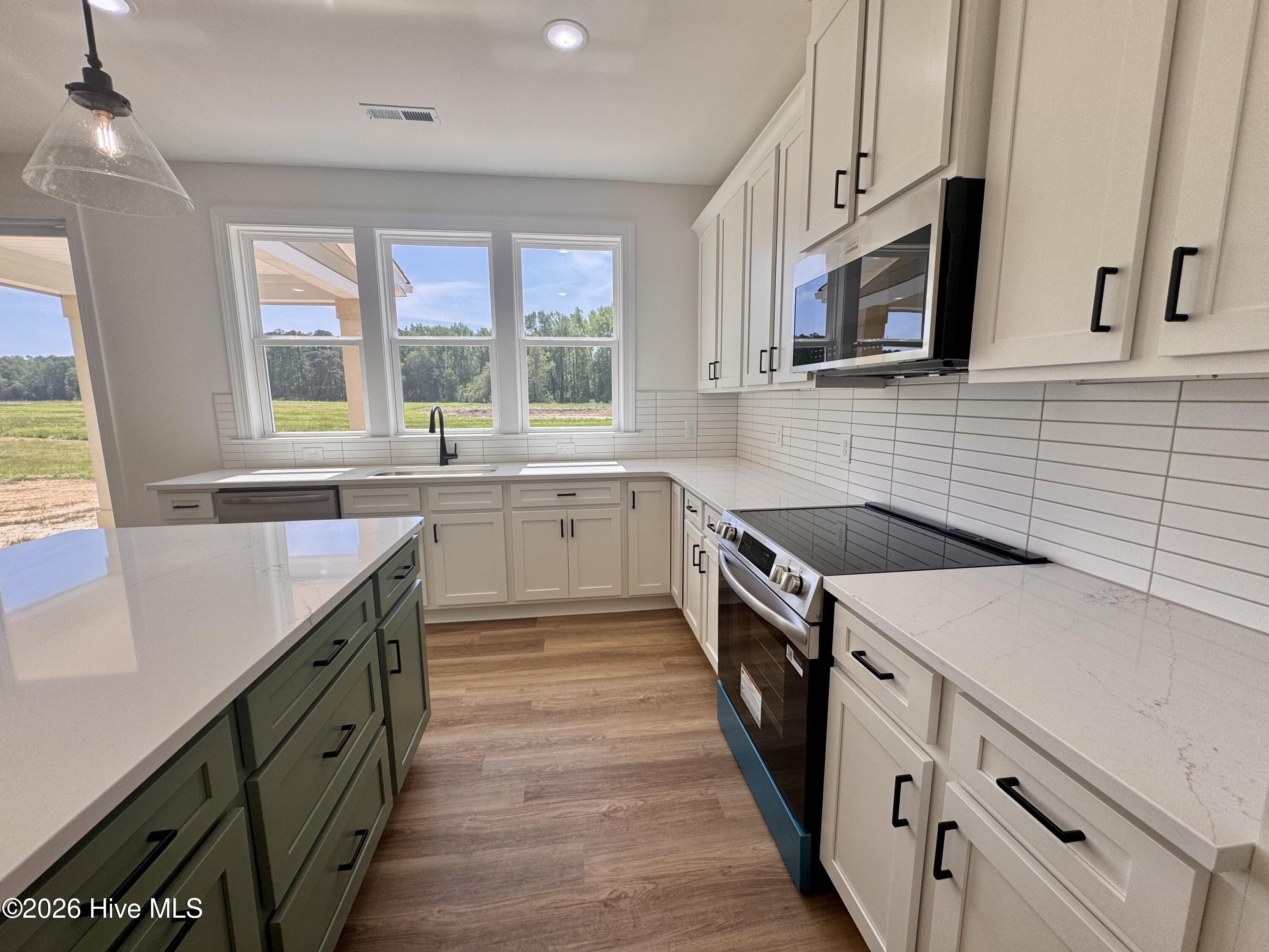 4142 Dixon Road Grimesland, NC 27837 - Photo 12 of 41 kitchen